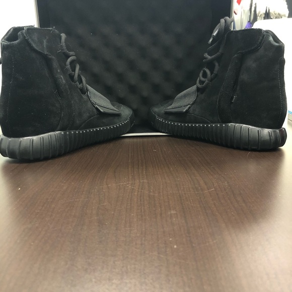Yeezy 750 Black - Picture 7 of 7